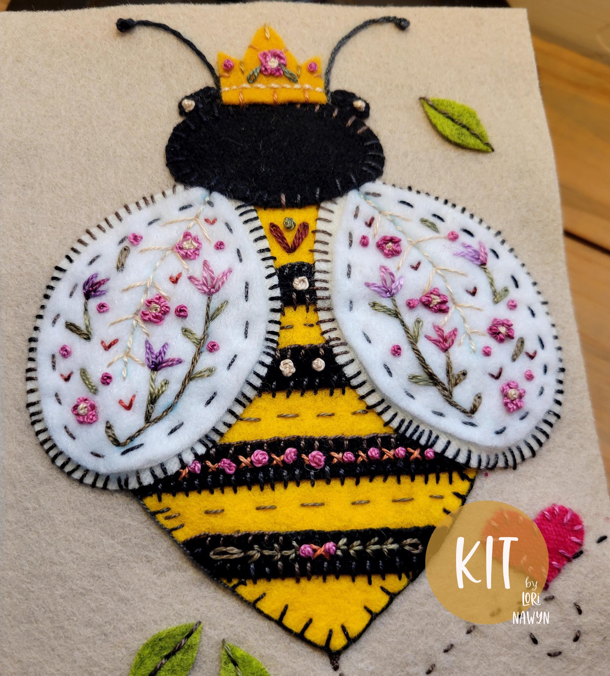 QUEEN BEE - Pattern or Kit